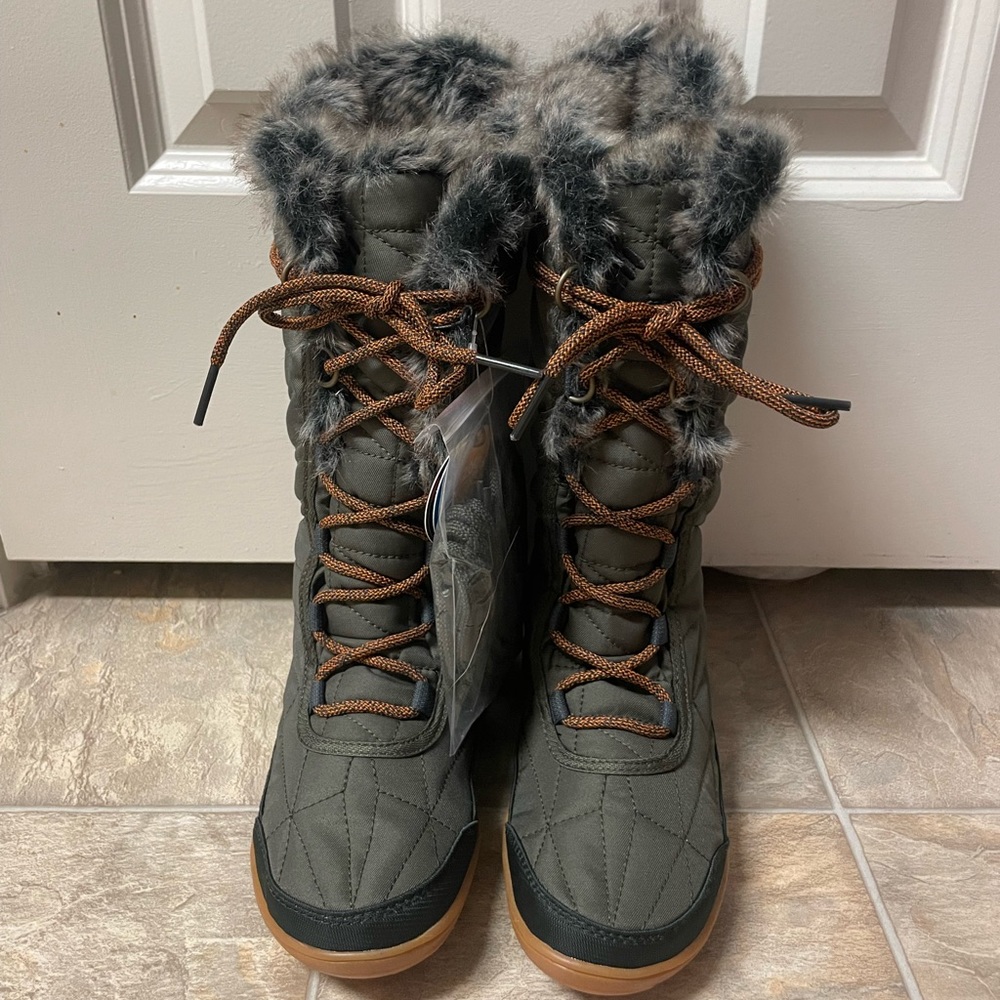 Columbia women’s boot size 7